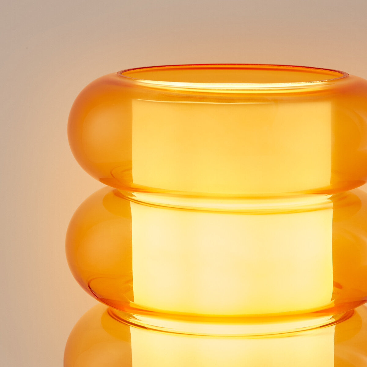 Lampada da tavolo in vetro ambrato