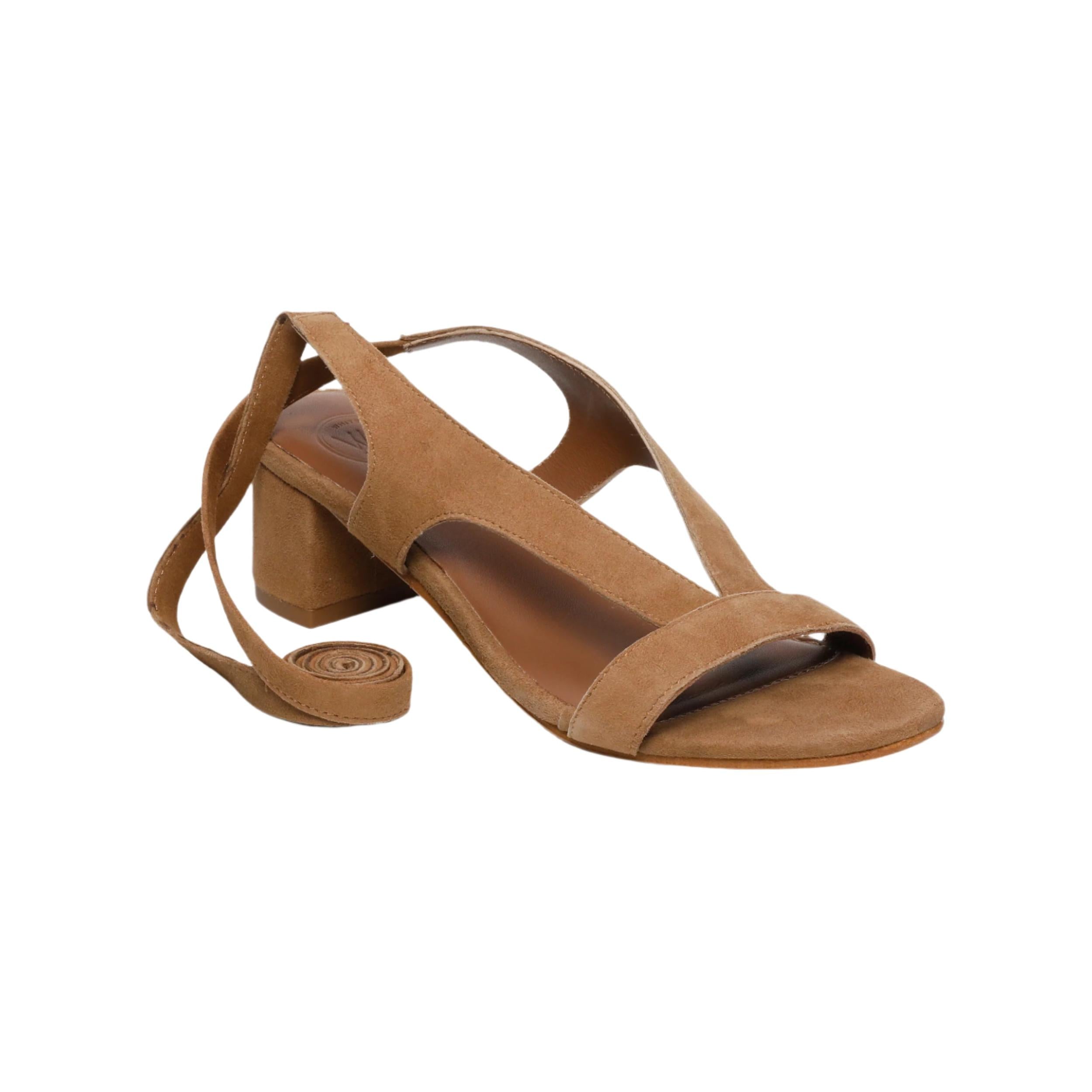 Sandali con tacco Isinya - Camoscio di capra - Cammello