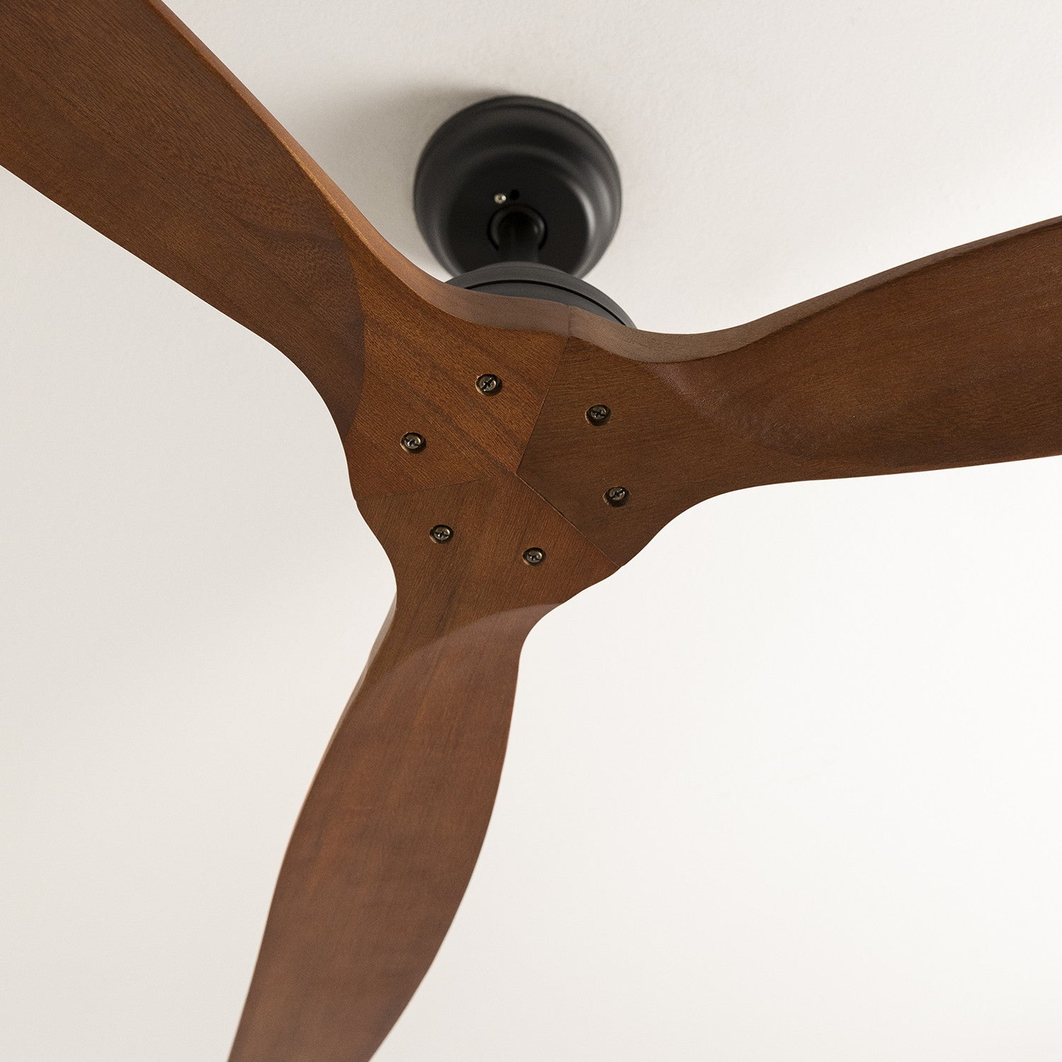 Windwood - Ventilatore da soffitto silenzioso da 75W - 132 cm - Nero