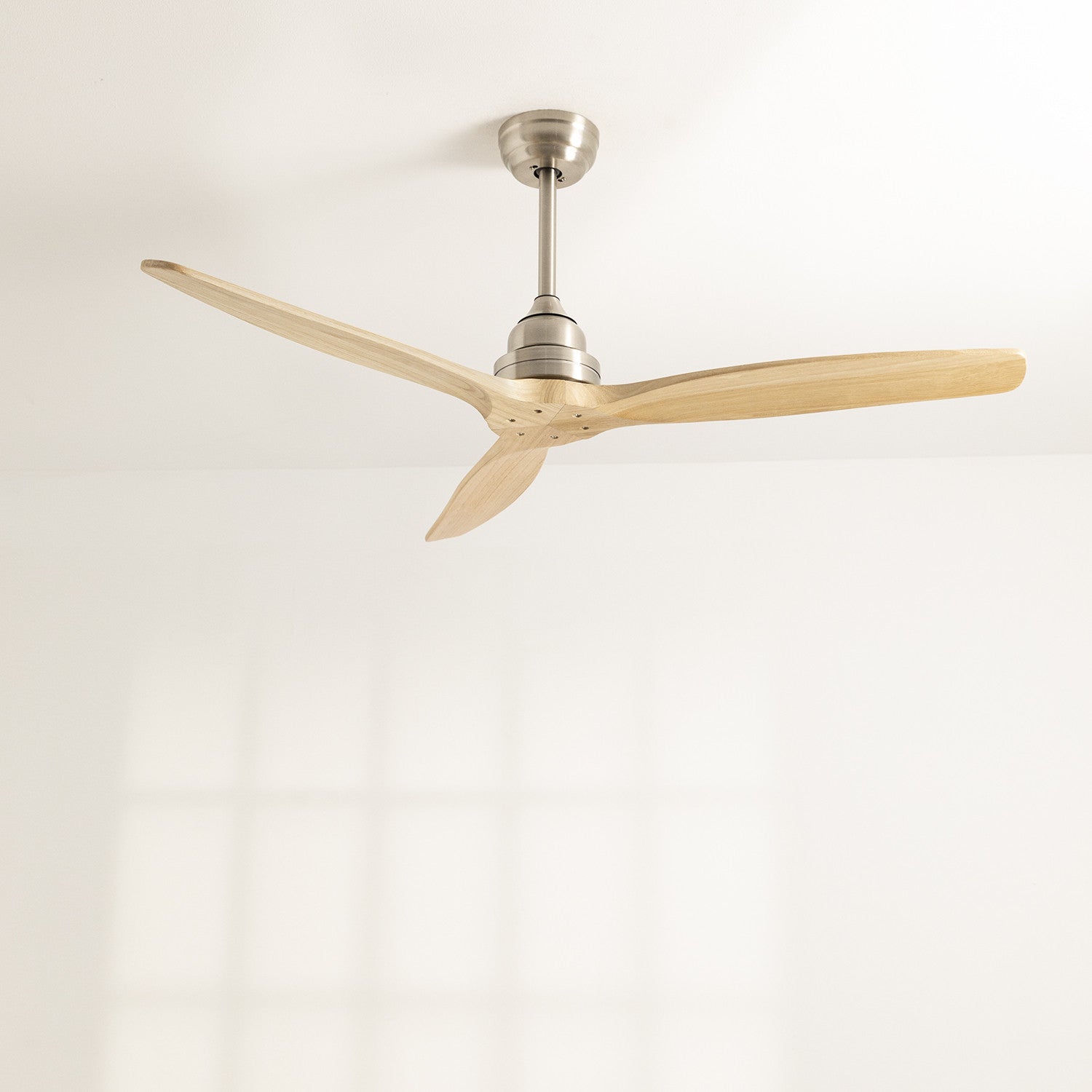 Windwood - Ventilatore da soffitto silenzioso da 75W - 132 cm - Nero