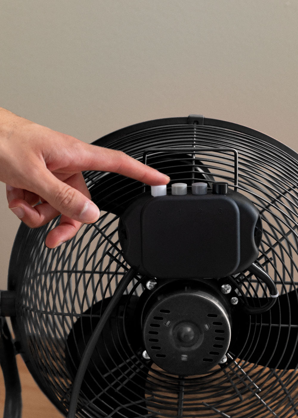 Air Floor Retro - Industrial Fan - 12" - Black