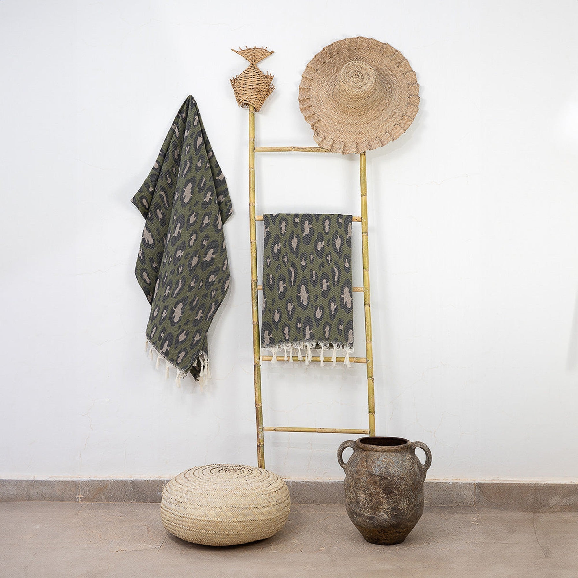 Fouta de algodón jacquard 100X200 - Leopardo - Verde caqui