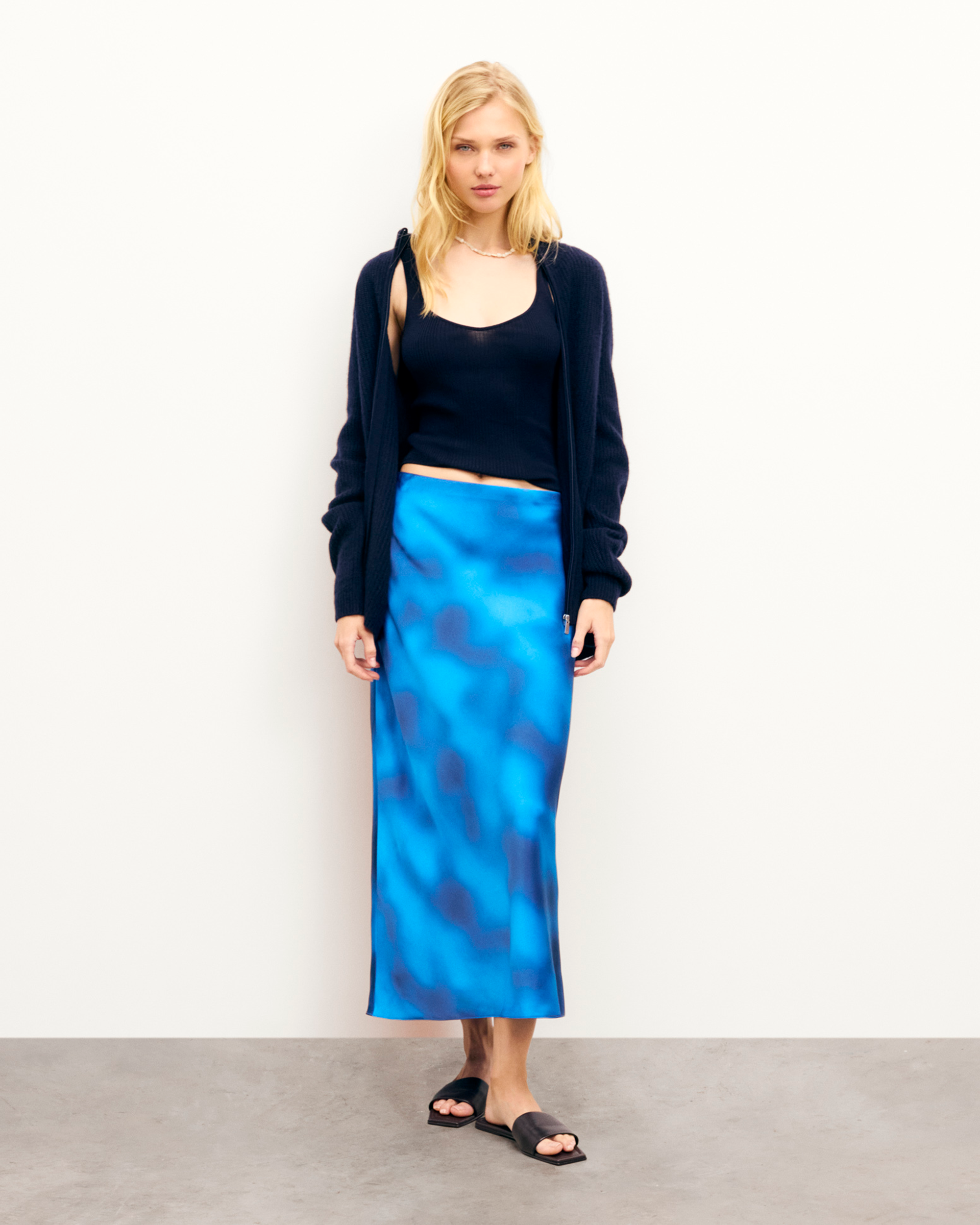 Vicky Midi Skirt - Fuzzy Blue