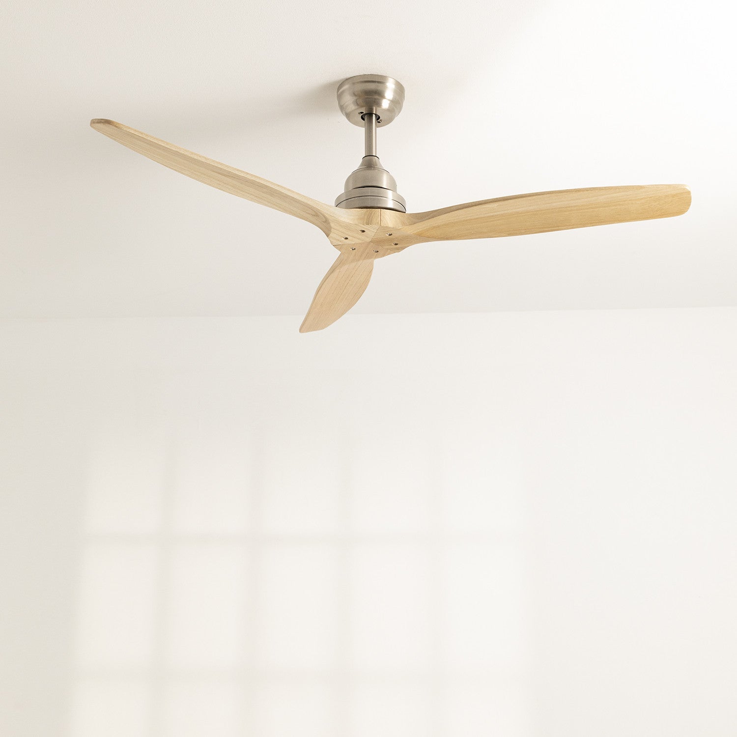 Windwood - Ventilatore da soffitto silenzioso da 75W - 132 cm - Nero